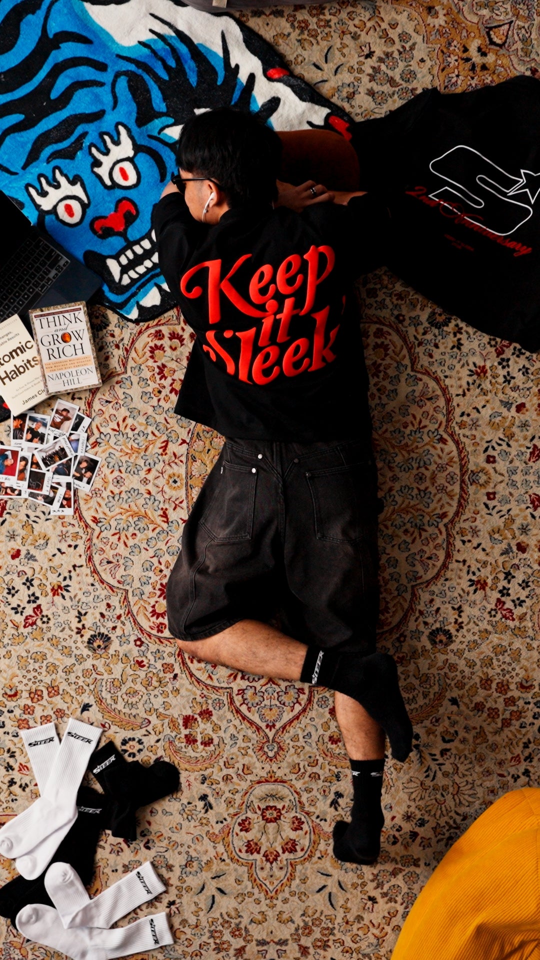 'KIS' Boxy Tee - Black
