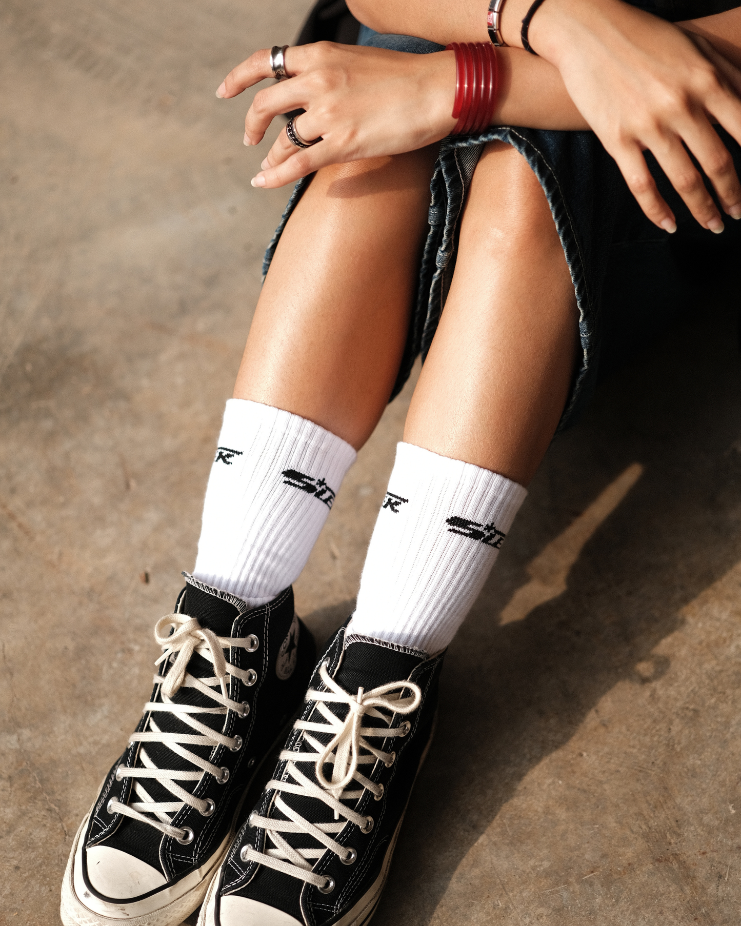 Sleek Essential Crew Socks